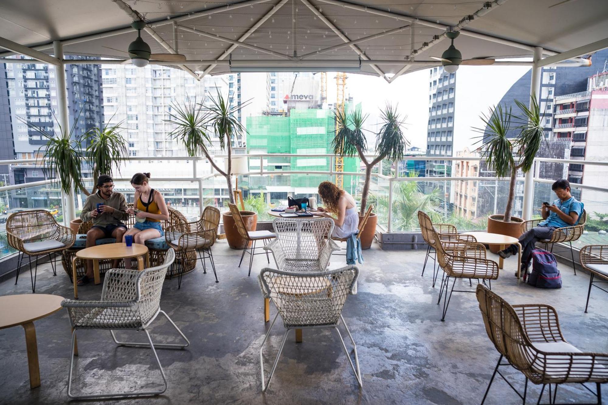 Abraham Manila - Located In Central Makati (Adults Only) Makati City Exteriér fotografie
